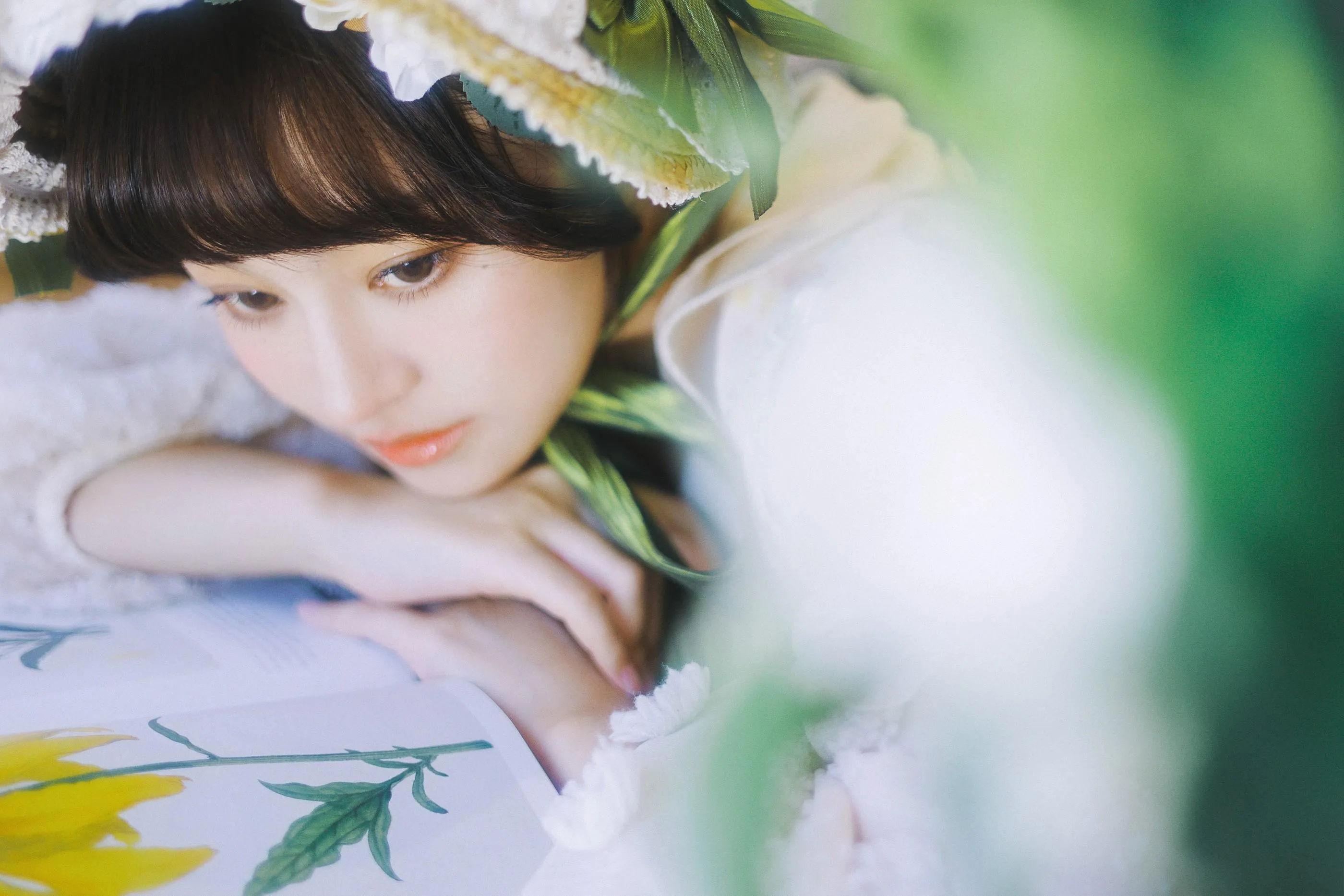 [YITUYU艺图语]2022.07.18 花房少女 双耳ZiCe [40P]插图1